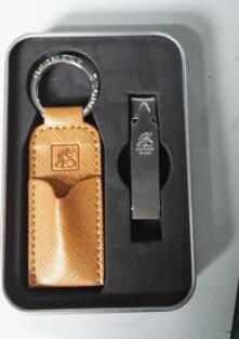 鄭州商務(wù)禮品定制分享汽車(chē)行業(yè)送什么禮品